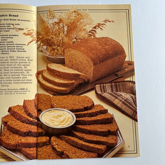Vintage 1978 Cookbook Granola Good Bakings Paperback - Picture 4 of 5